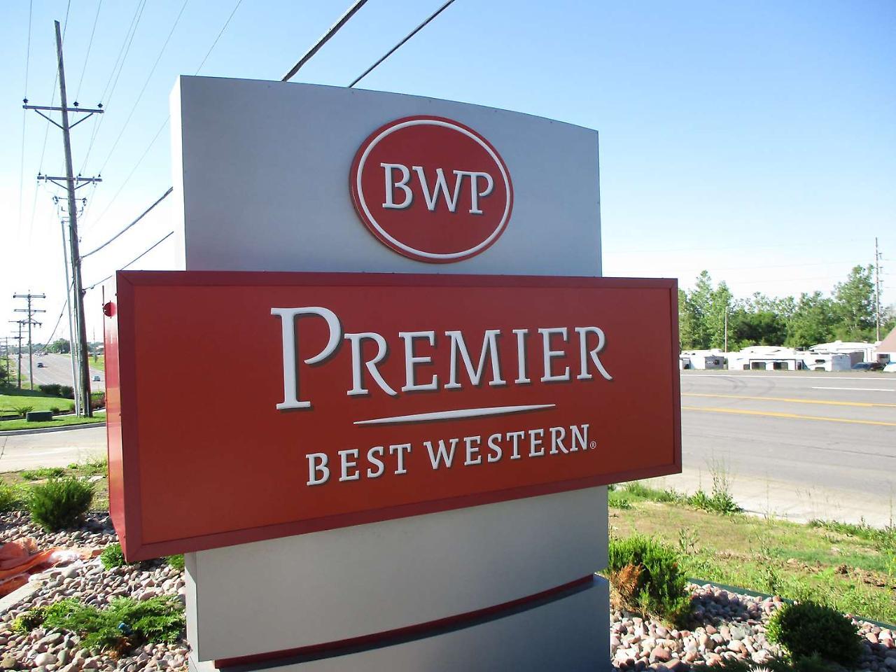 Best Western Premier Liberty Inn & Suites מראה חיצוני תמונה