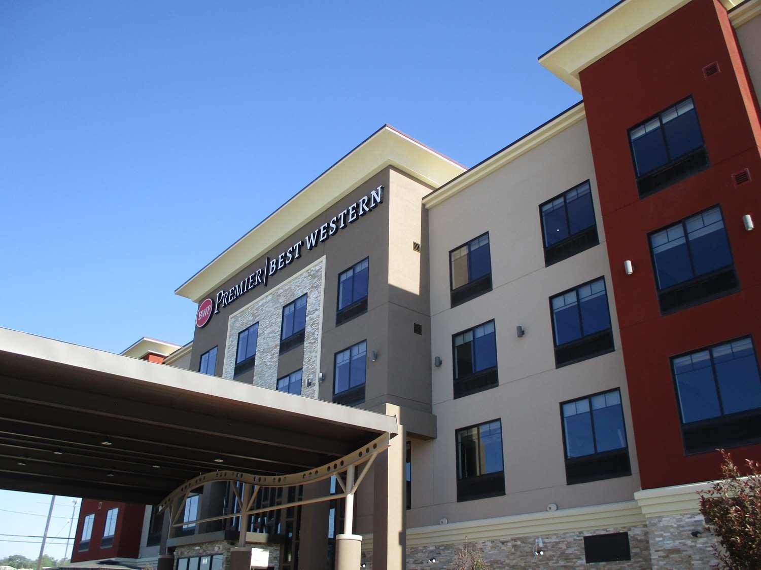 Best Western Premier Liberty Inn & Suites מראה חיצוני תמונה