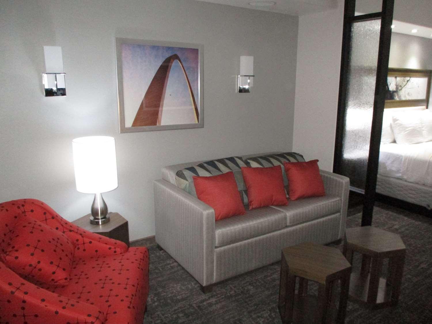 Best Western Premier Liberty Inn & Suites מראה חיצוני תמונה