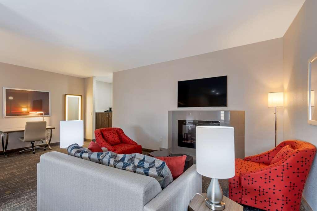 Best Western Premier Liberty Inn & Suites חדר תמונה