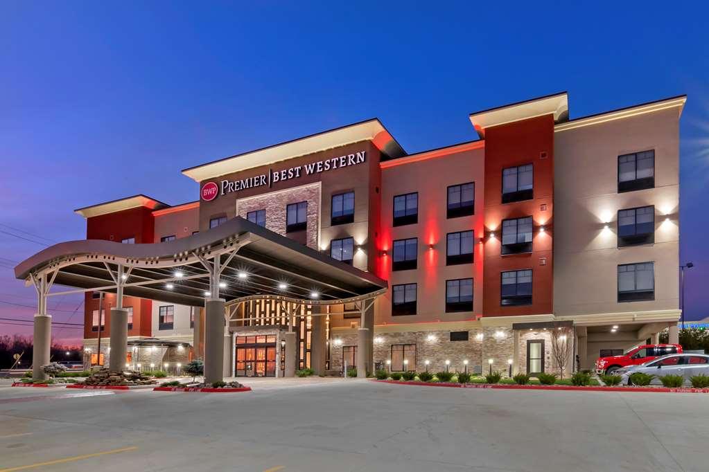 Best Western Premier Liberty Inn & Suites מראה חיצוני תמונה