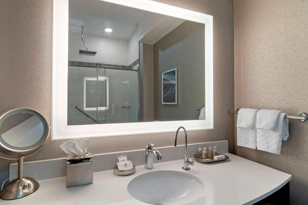 Best Western Premier Liberty Inn & Suites מראה חיצוני תמונה